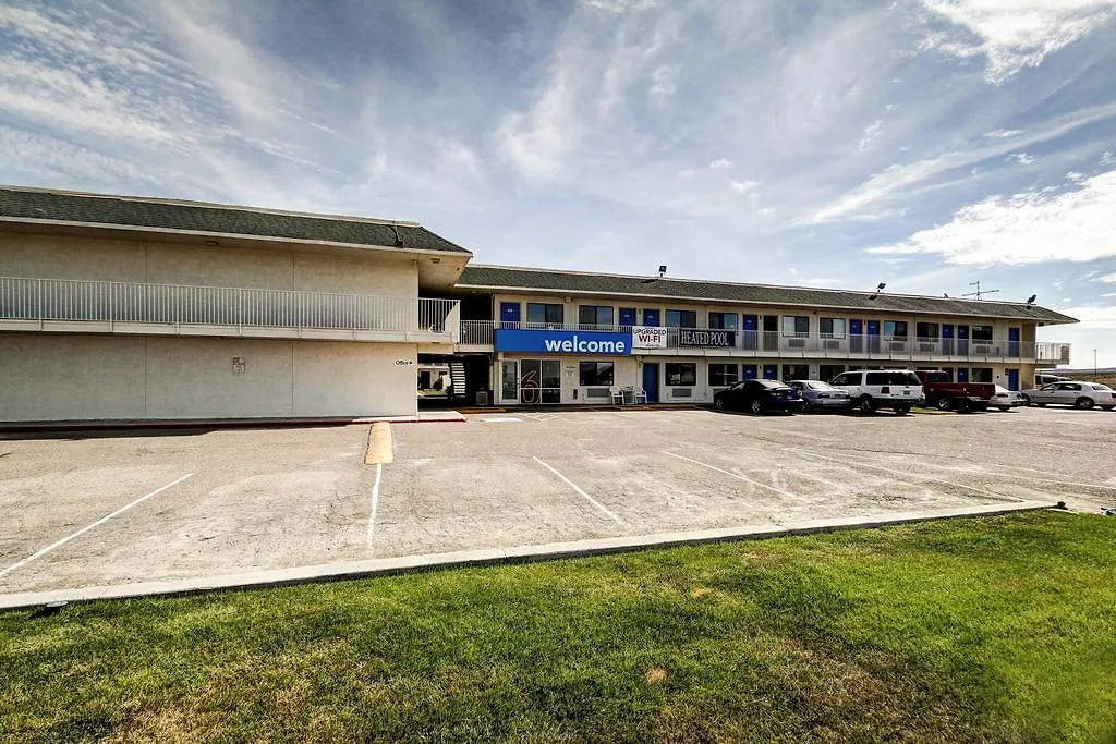Motel 6 Wells-1