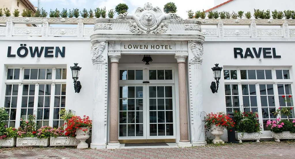 Löwen Hotel-1