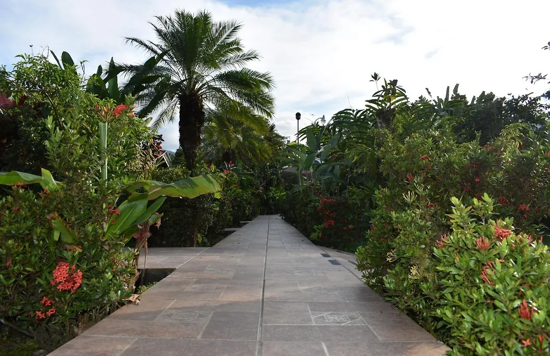 Hotel Roca Negra Del Arenal-1
