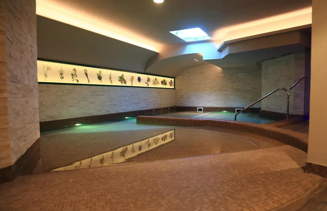Relax Hotel Erica-1