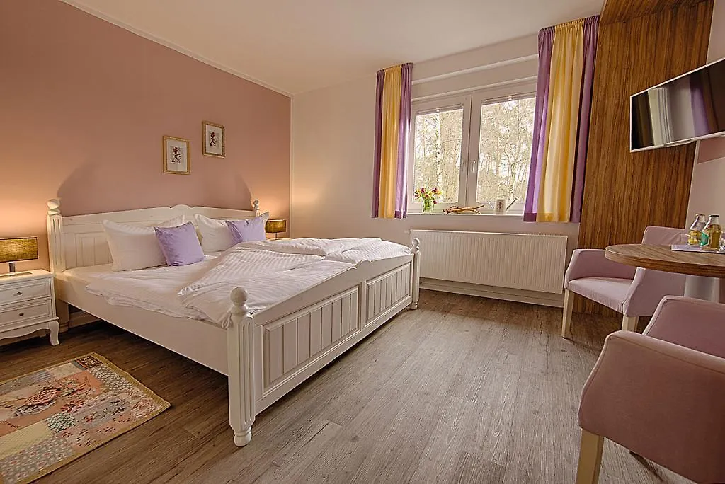 Hotel LandAroma Bed&Breakfast-1