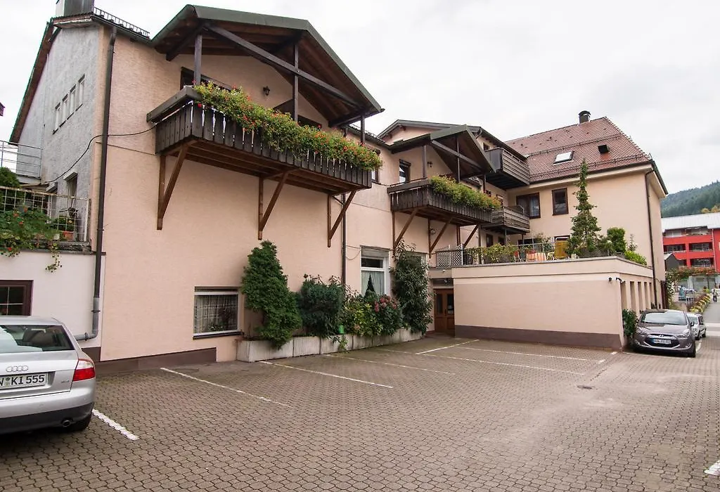 Hotel Restaurant Alte Linde-1