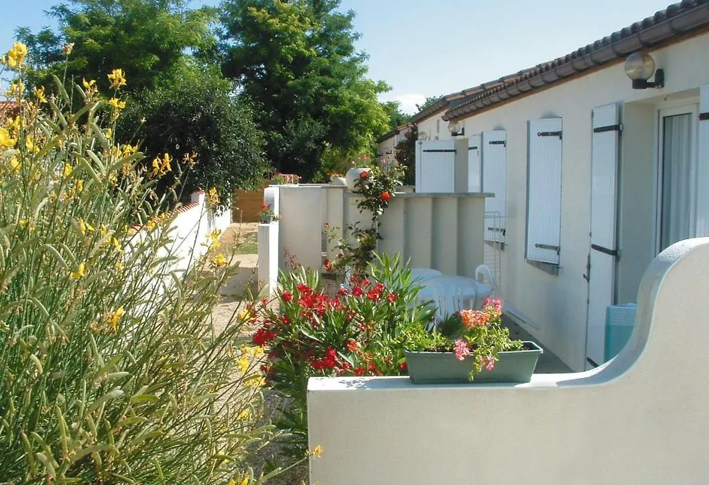 Lagrange Vacances Les Maisons de Saint Georges-1