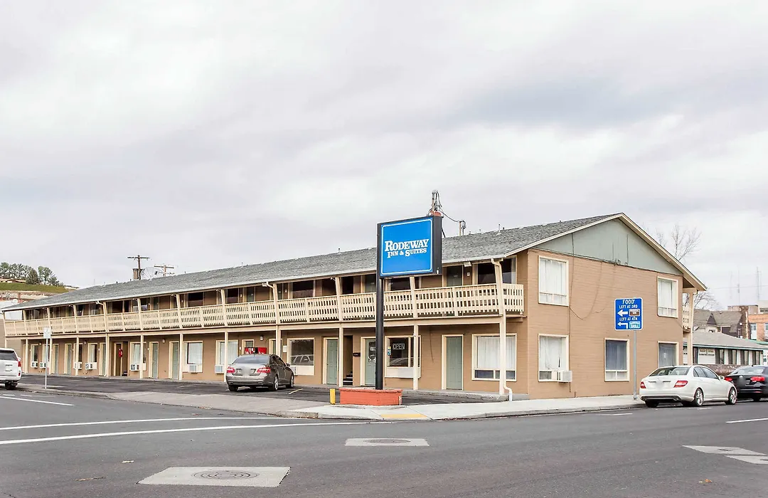 Rodeway Inn & Suites Pendleton-1