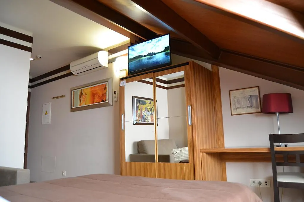 Hotel Apartamentos Don Juan I-1