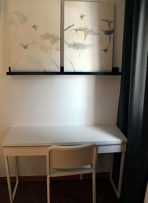 Hostal Montilla Sotogrande-1