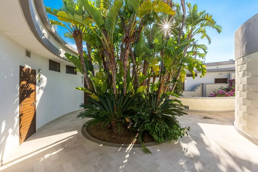 Valtur Baia del Gusmay Beach Resort-1