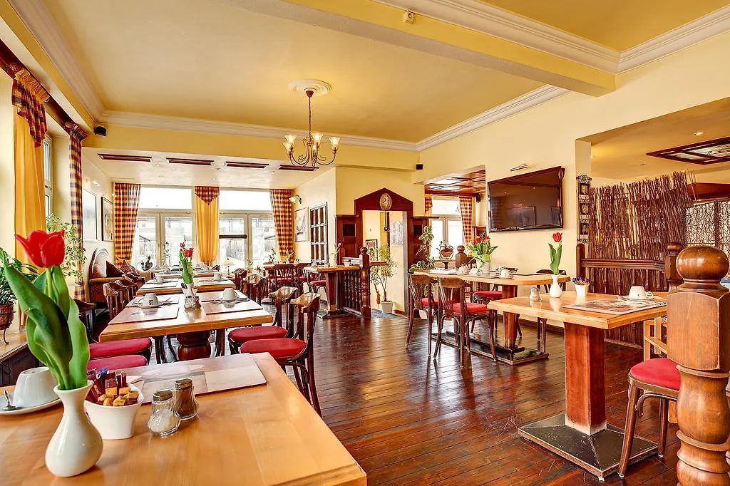 Stadthotel Detmold-1