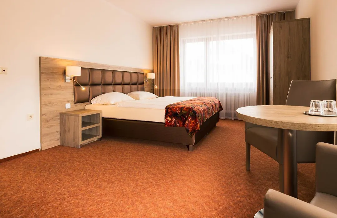 Strand Hotel Nordsee, Hotel Deichlaeufer-1