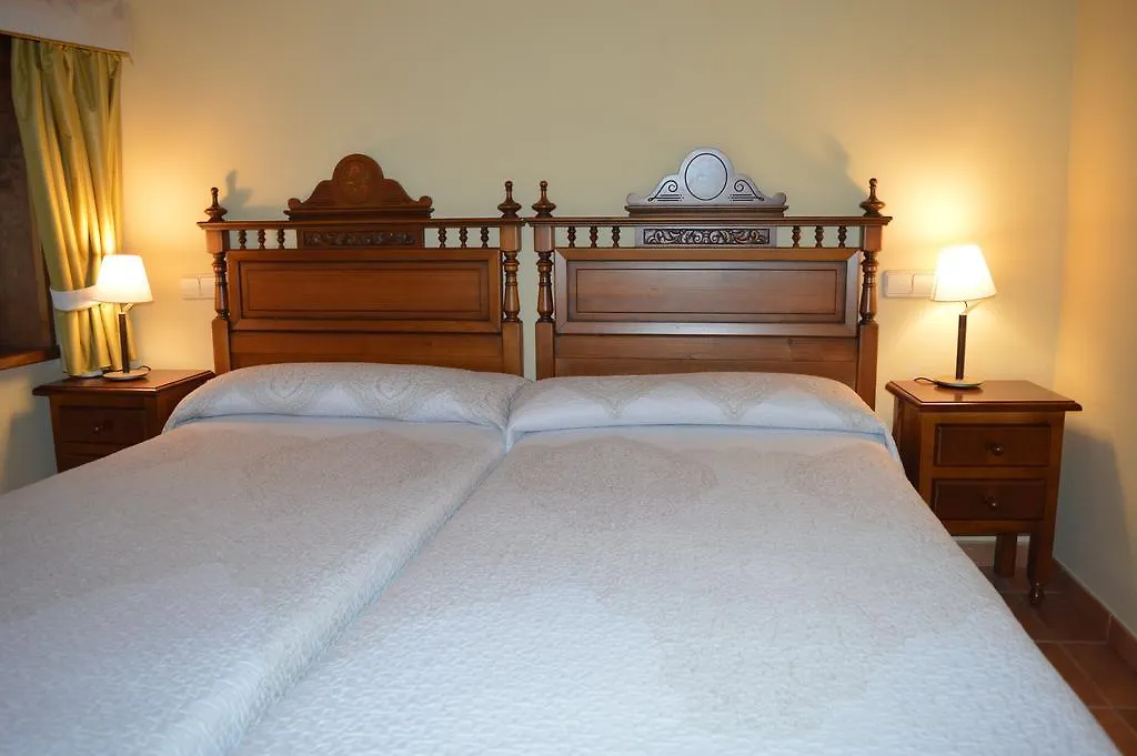 Hostal Revinuesa-1