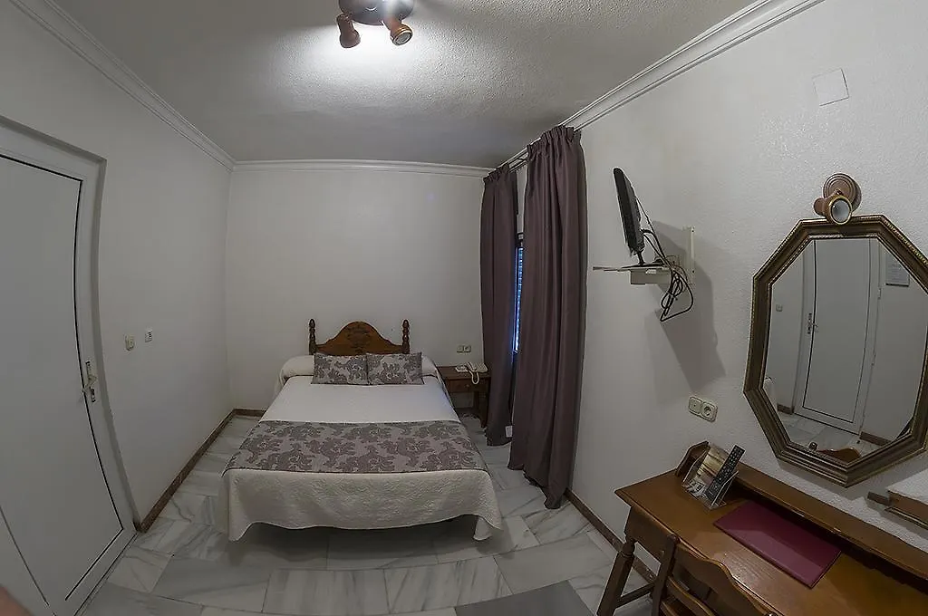 Hotel La Pinta-1
