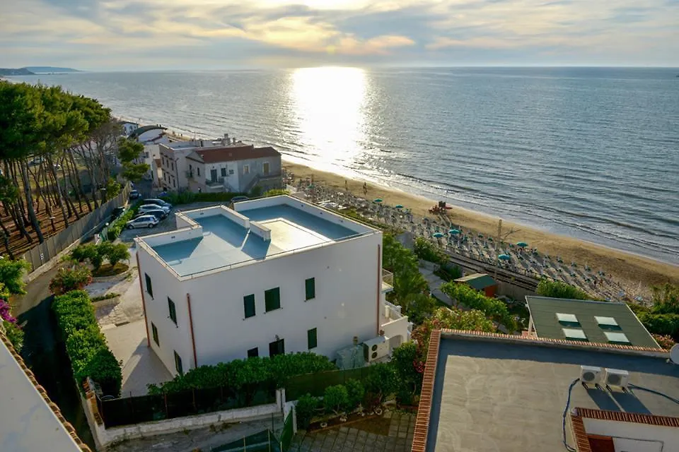 Hotel Villa Nettuno-1