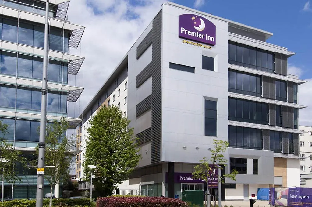 Premier Inn London Ealing-1