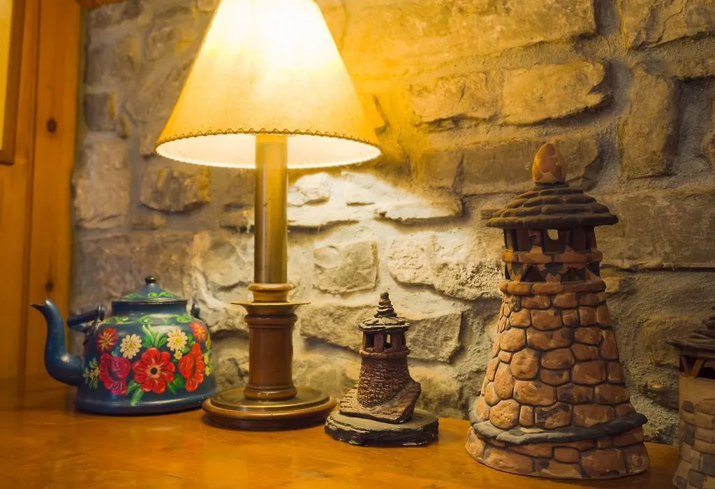 Hostal Pirineos-1