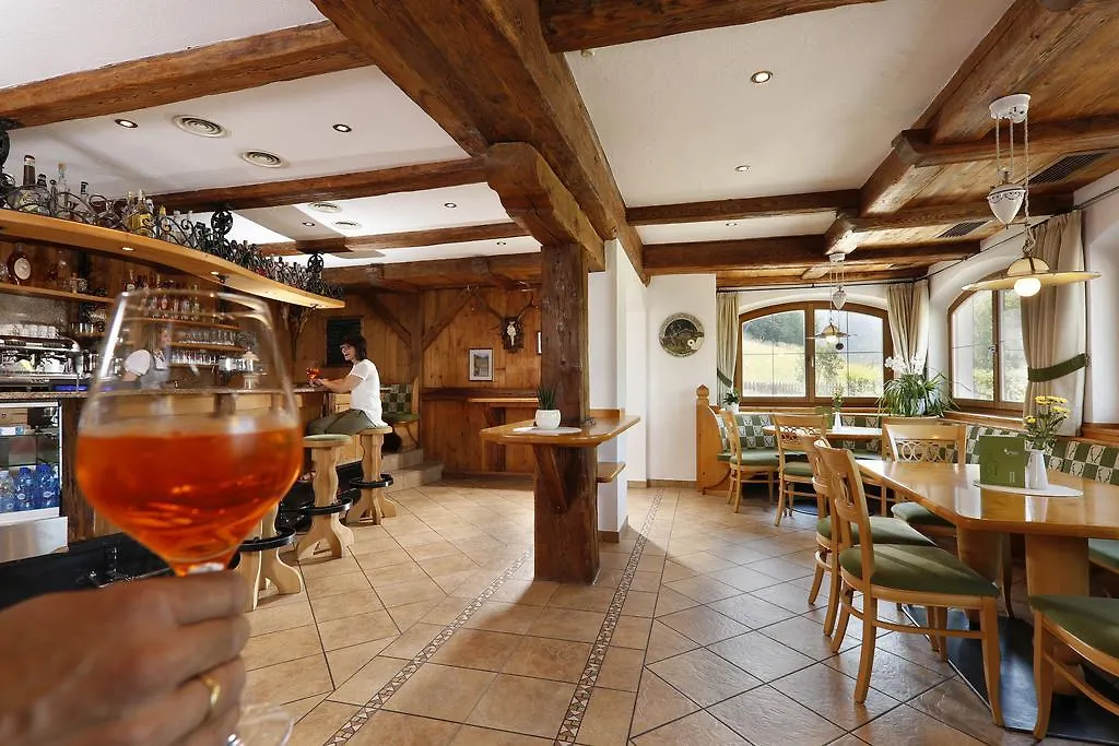 Hotel Hubertusstube-1
