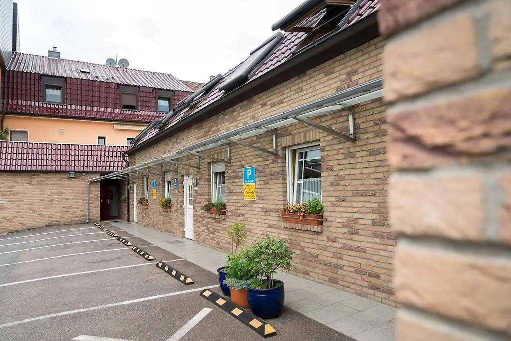 City Hotel Hilden-1