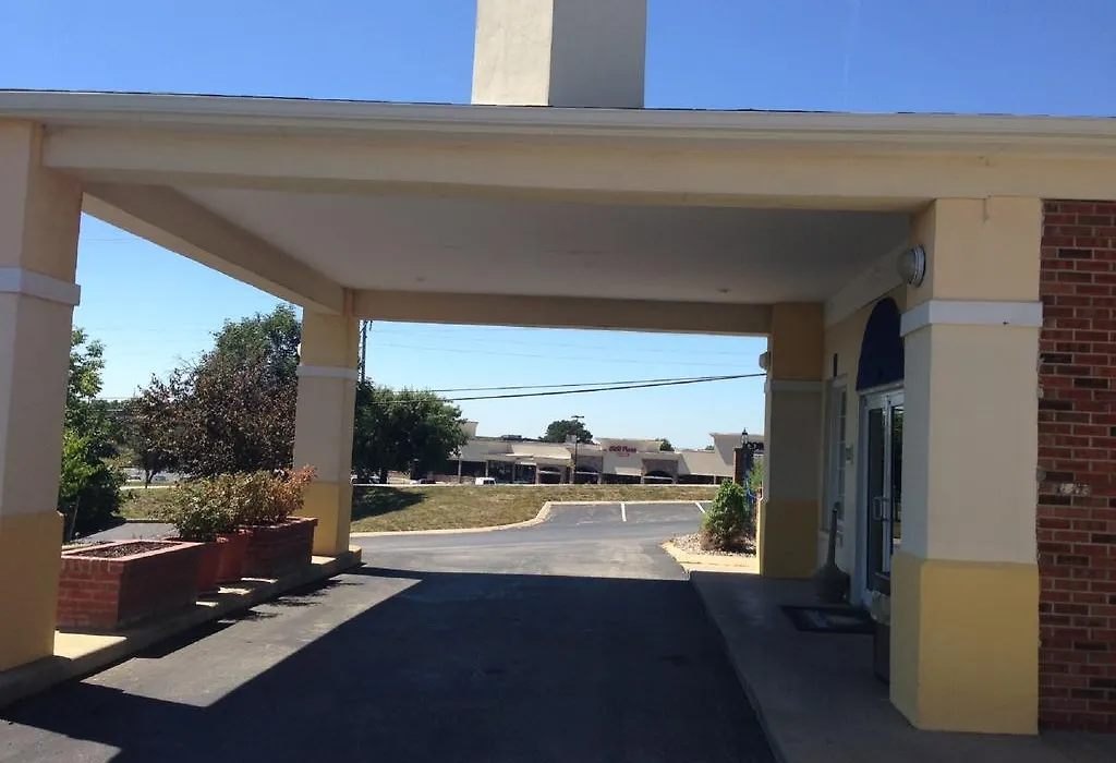 Days Inn By Wyndham Liberty/Ne Kansas City-1
