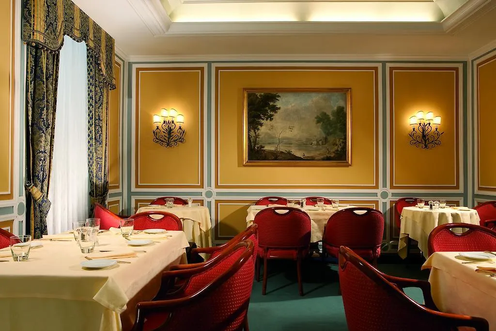Hotel Victoria-1
