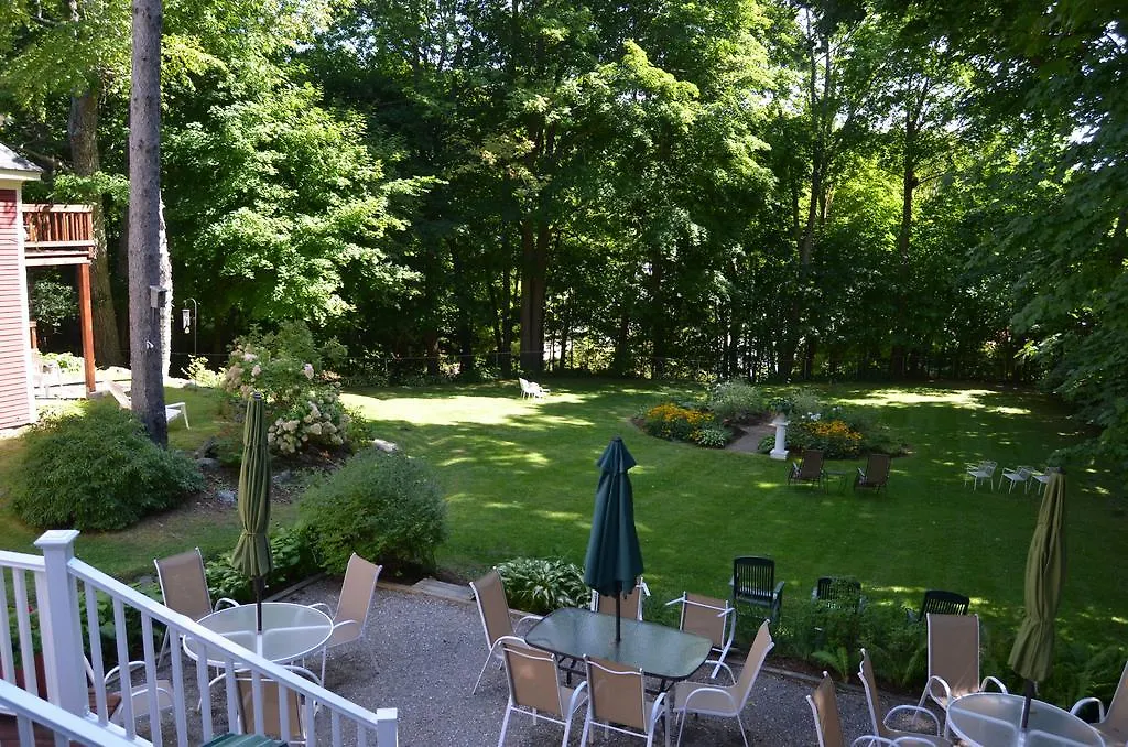 Hawthorn Inn-1