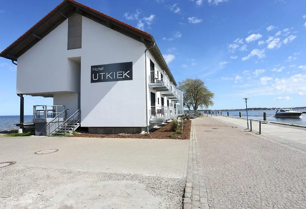 Hotel & Restaurant Utkiek-1