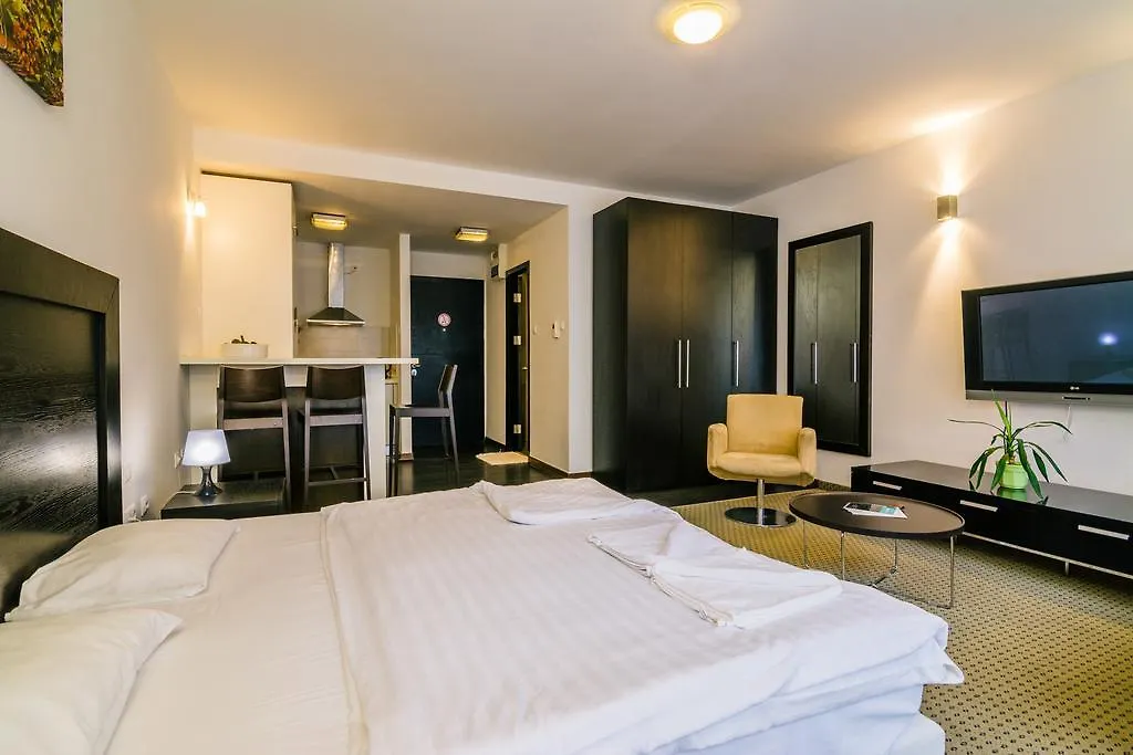 City Gardens Hotel & Wellness-1