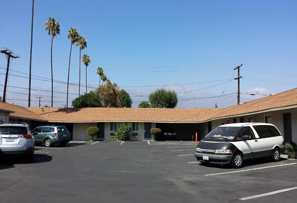 New Kansan Motel-1