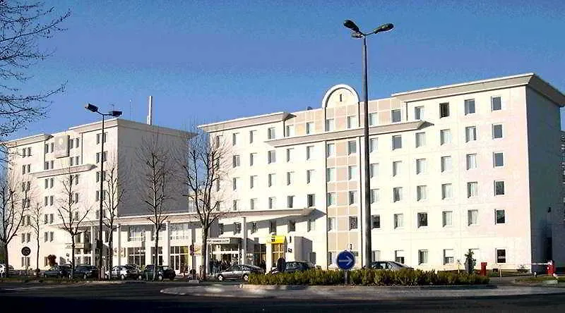 Cyan Hotel - Roissy Villepinte Parc Des Expositions-1