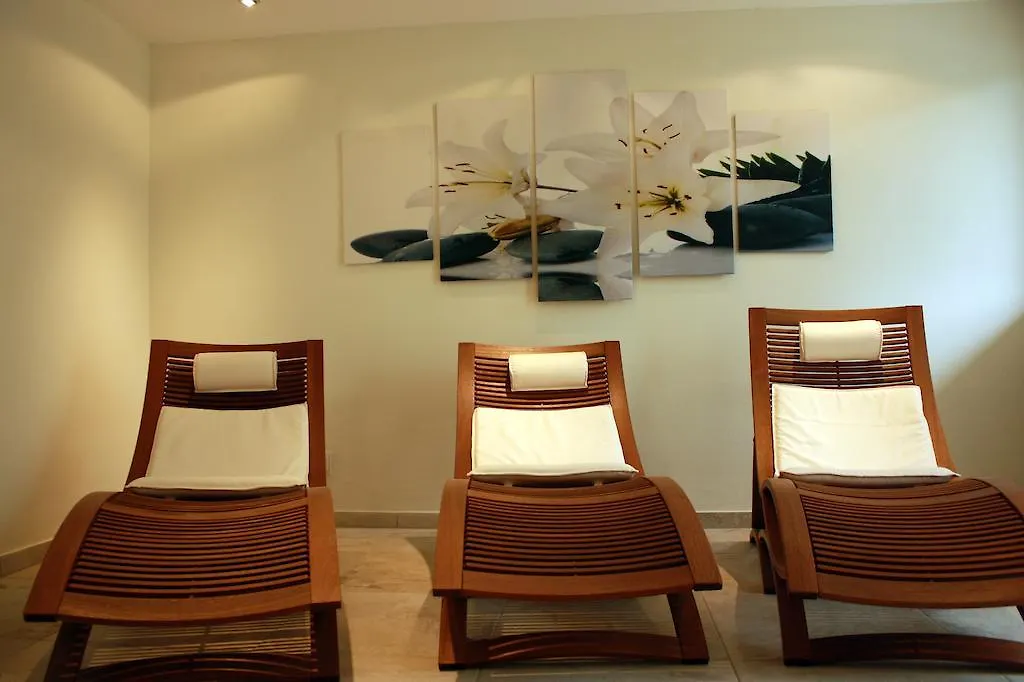 Landhotel Kristall-1