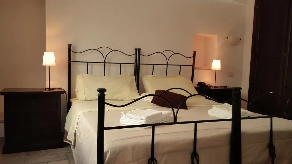 Noi Aparthotels & Trulli-1
