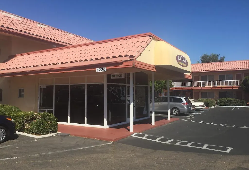 Relax Inn & Suites El Cajon-1