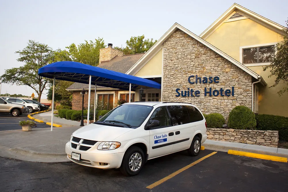 Cloverleaf Suites Kansas City Overland Park-1