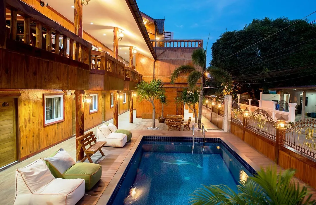 Viking Resorts-1