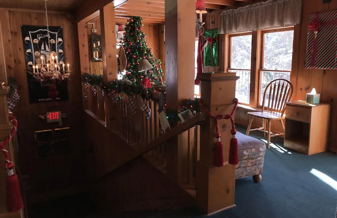 The Lodge At Red River-1