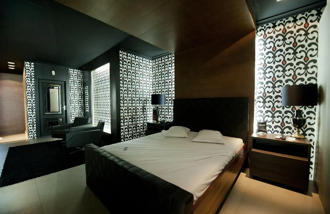 Eden Motel (Adults Only)-1
