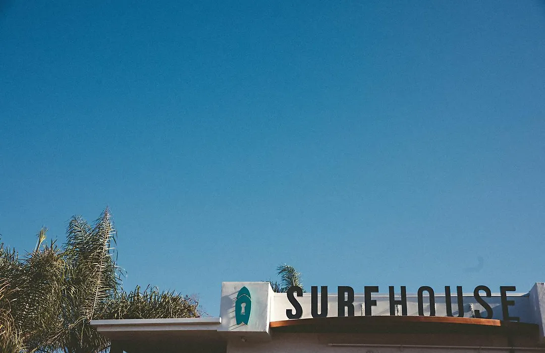 Surfhouse-1