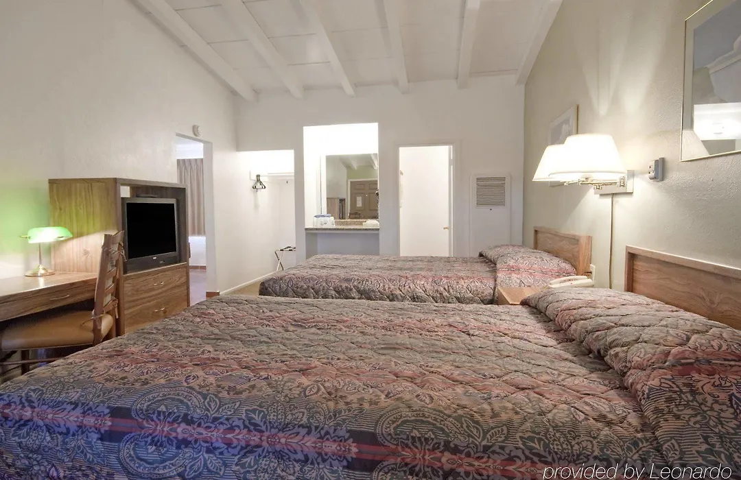 Americas Best Value Inn & Suites-1