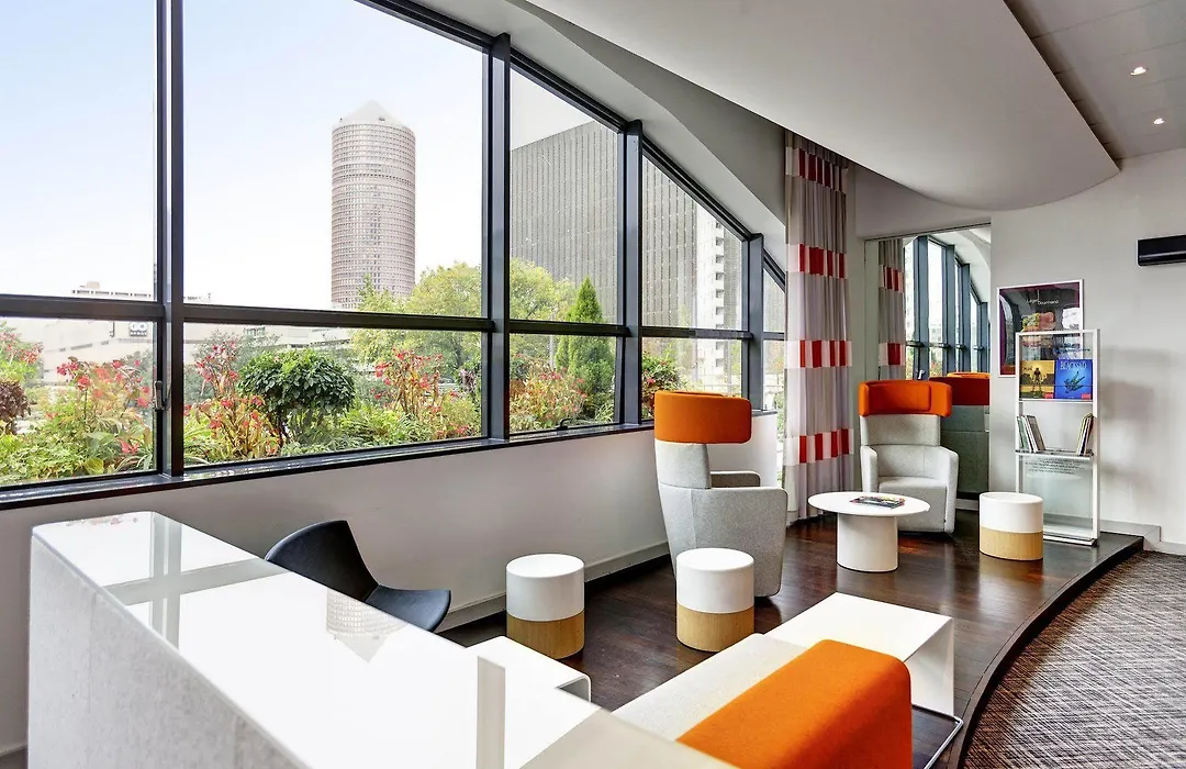 Novotel Lyon Centre Part-Dieu-1