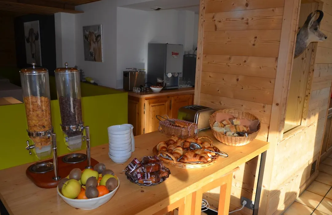 Logis Hotel Les Bruyères-1