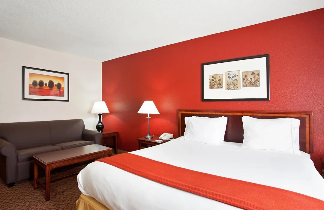 Baymont By Wyndham Merrillville-1