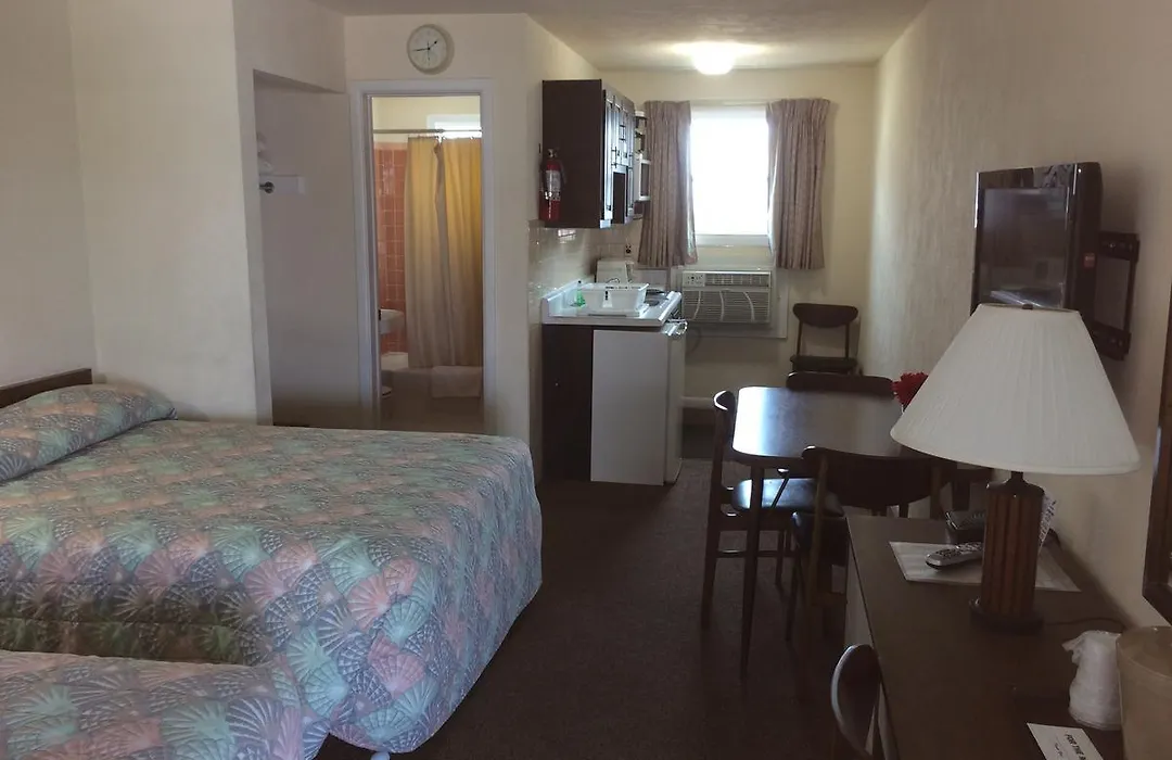 Crystal Sands Motel-1