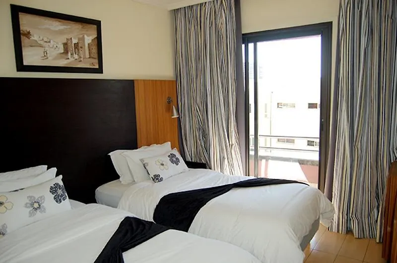Hotel De La Corniche-1