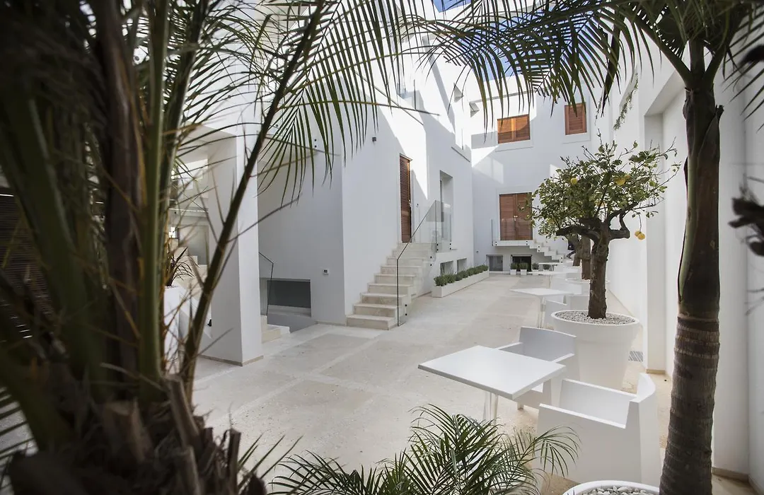 Le Ancore Luxury Apartments-1