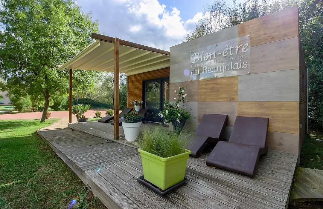 Camping Les Portes Du Beaujolais-1
