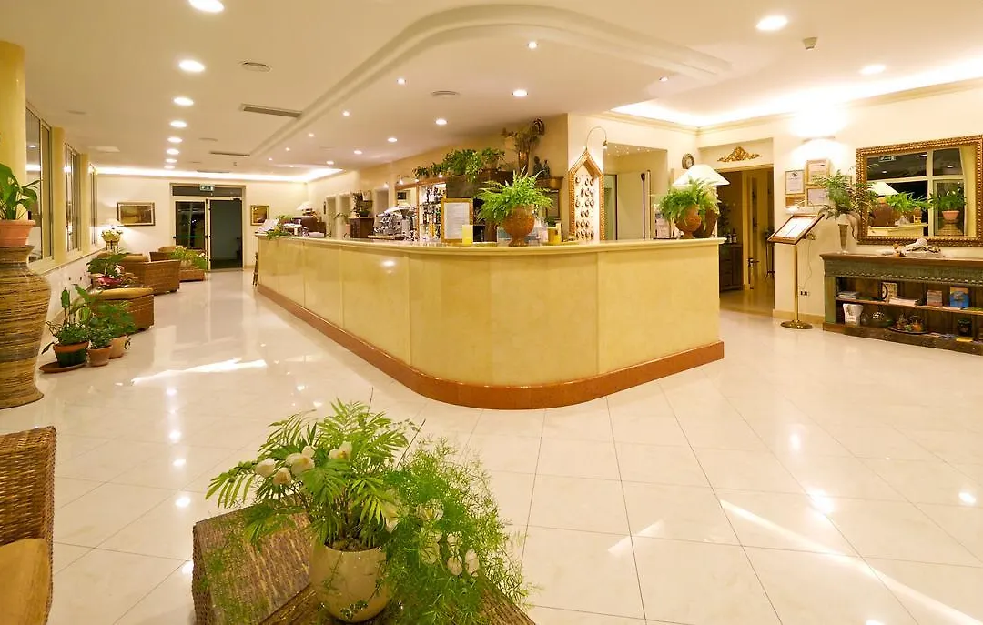 Hotel Azzurra-1