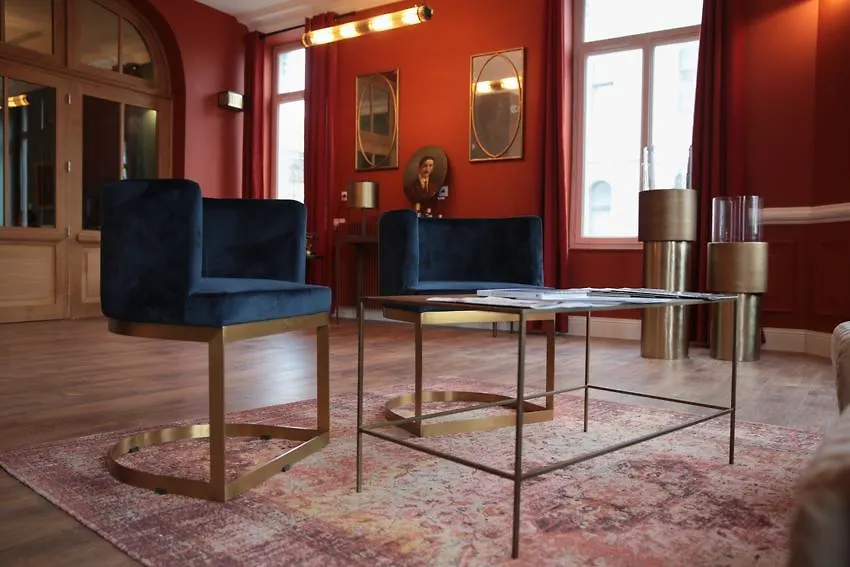 Hotel Des Arts-1