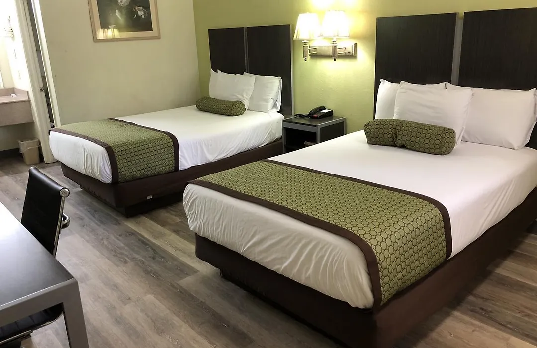 Southern Inn Minden-1