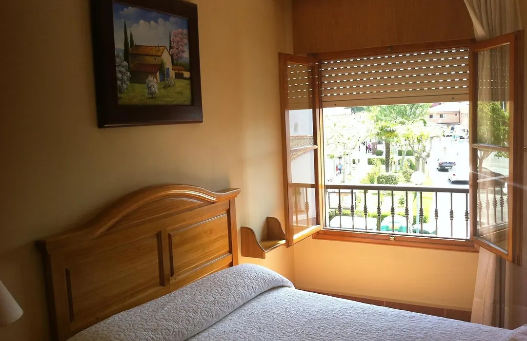 Hostal Puerta La Villa-1