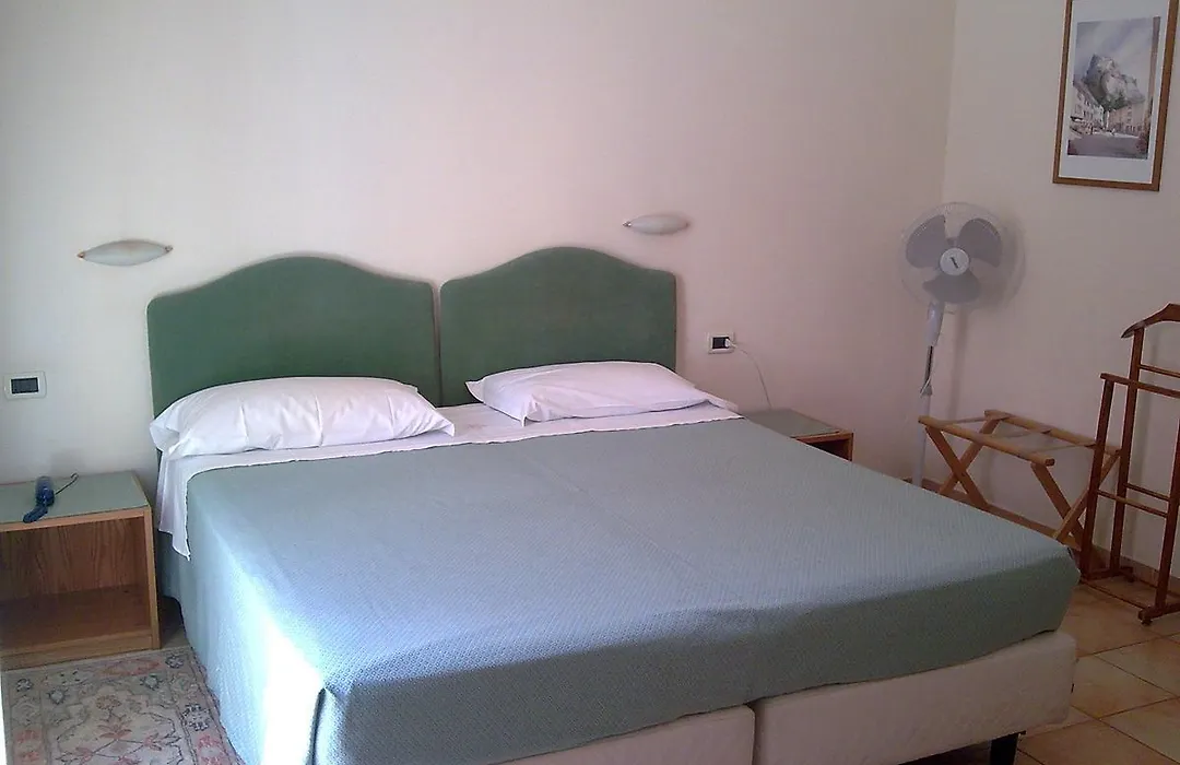 Hotel Pescetto-1