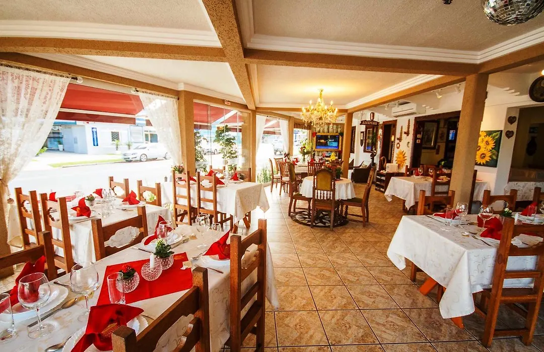 Hotel Cabana Suiça-1