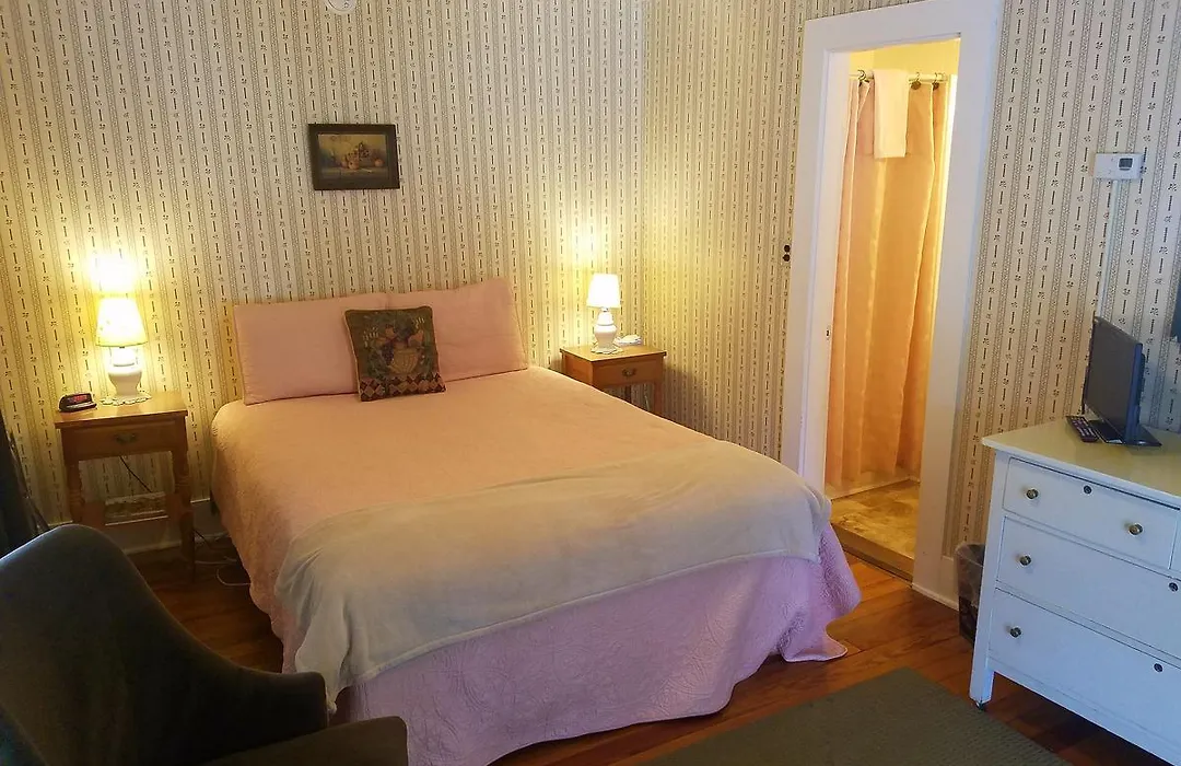 Bartlett Inn-1